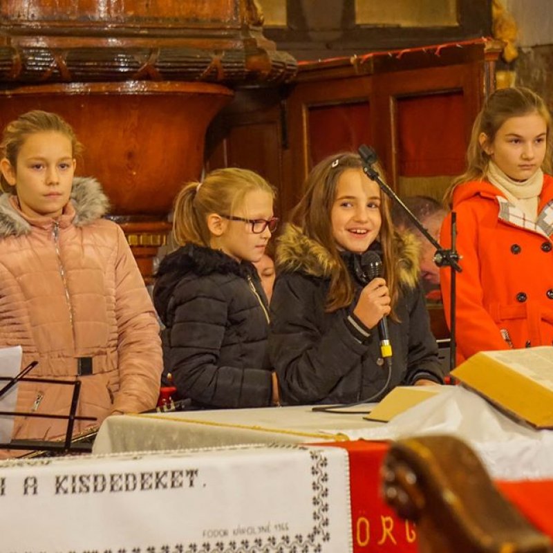 Karácsonyi Istentisztelet 16